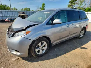 Toyota Sienna 3.5L 6 2011