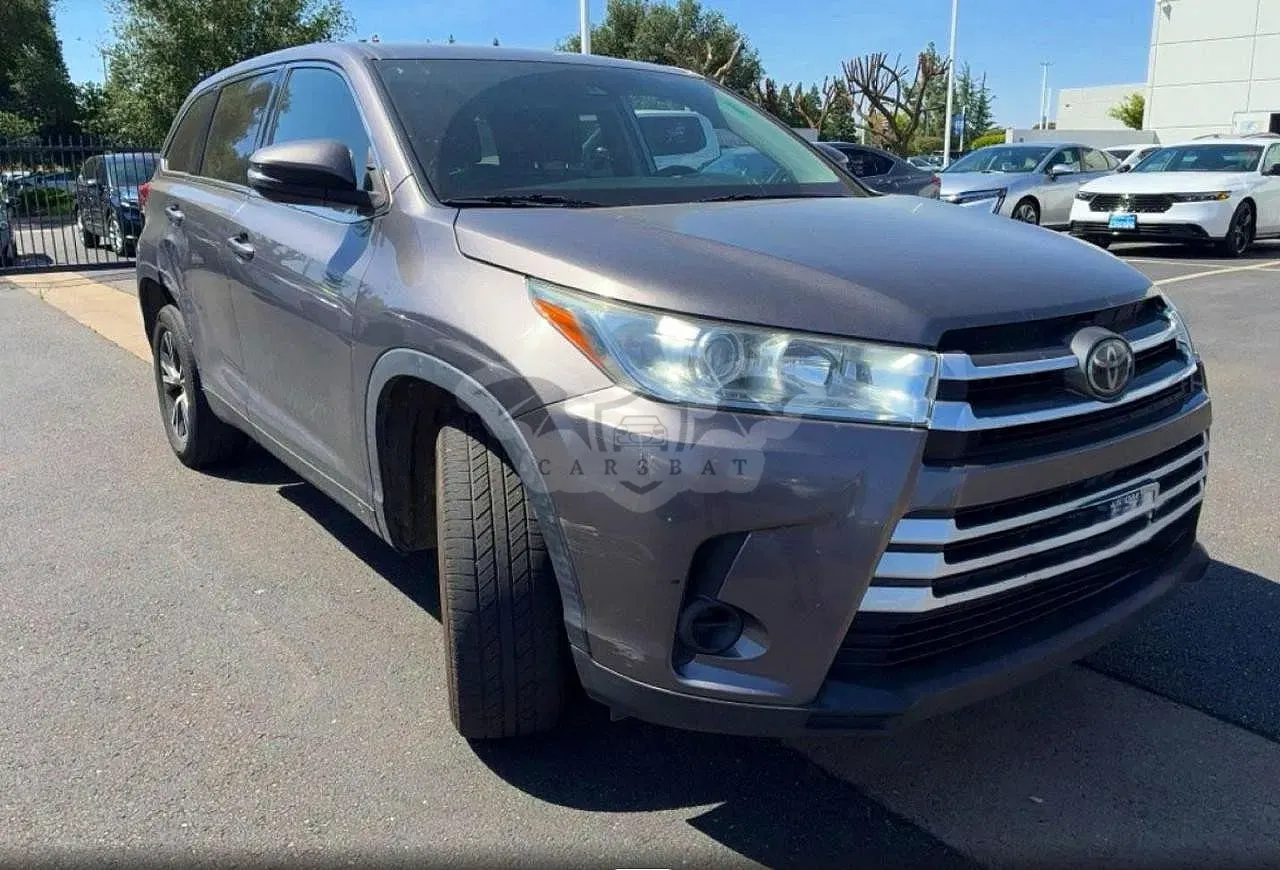 Toyota Highlander 3.5L 6 2019