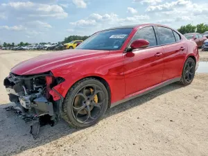 Alfa Romeo Giulia 2.0L 4 2018