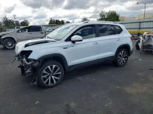 Volkswagen Taos 1.5L 4 2022