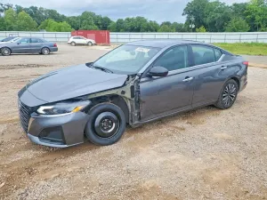 Nissan Altima 2.5L 4 2025