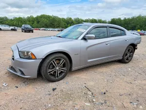 Dodge Charger 5.7L 8 2014