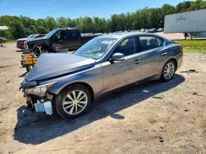 Infiniti Q50 3.7L 6 2015