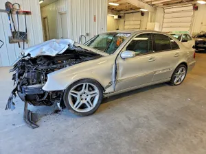 Mercedes-Benz E 3.2L 6 2004