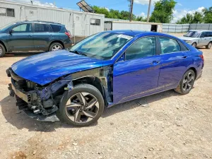Hyundai Elantra 2.0L 4 2021