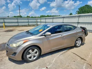 Hyundai Elantra 1.8L 4 2013