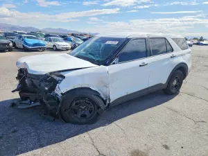 Ford Explorer 3.3L 6 2025
