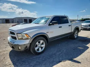 RAM 1500 5.7L 8 2013