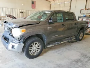 Toyota Tundra 5.7L 8 2015