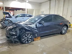 Tesla Model 3 2025