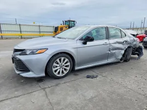Toyota Camry 2.5L 4 2020