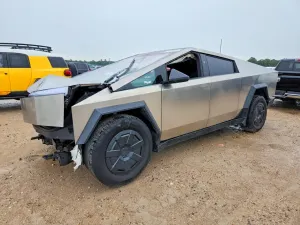 Tesla Cybertruck 2025