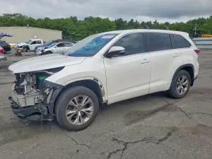 Toyota Highlander 3.5L 6 2016