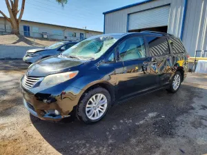 Toyota Sienna 3.5L 6 2013