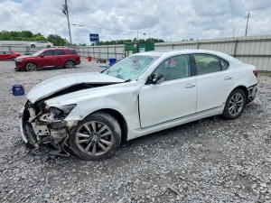 Lexus LS 4.6L 8 2013