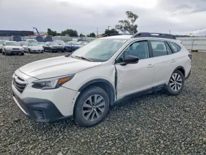 Subaru Outback 2.5L 4 2021