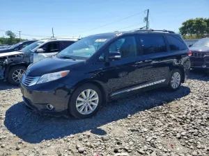 Toyota Sienna 3.5L 6 2014