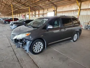 Toyota Sienna 3.5L 6 2012