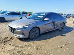 Hyundai Elantra 2.0L 4 2023