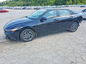 Hyundai Elantra 2.0L 4 2024
