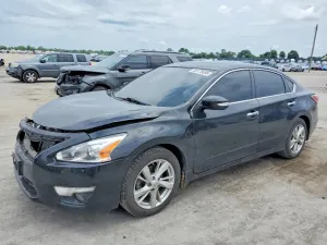 Nissan Altima 2.5L 4 2015