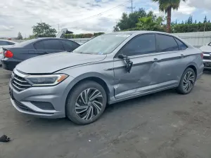 Volkswagen Jetta 1.4L 4 2021