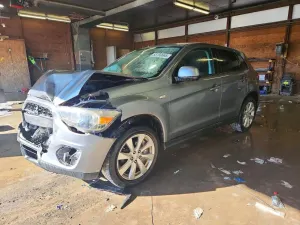 Mitsubishi Outlander 2.0L 4 2014