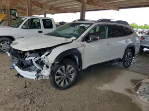 Subaru Outback 2.4L 4 2025