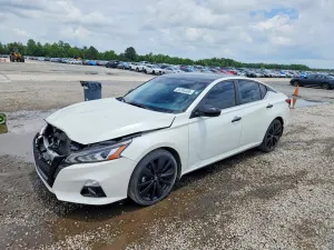 Nissan Altima 2.5L 4 2022