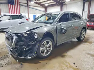 Audi Q3 2.0L 4 2024