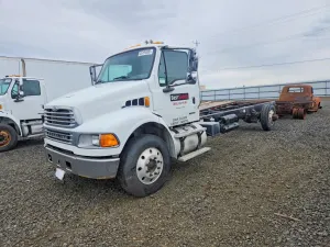 Sterling Truck Acterra 7.2L 6 2008