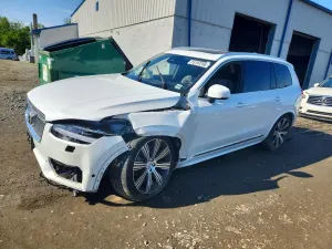 Volvo XC90 2.0L 4 2025