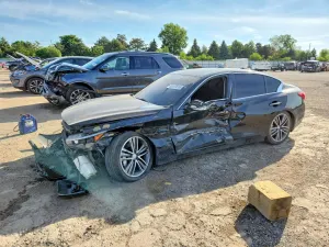 Infiniti Q50 3.7L 6 2014