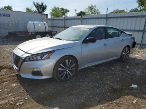Nissan Altima 2.5L 4 2020