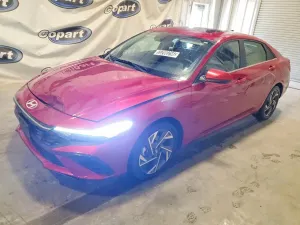 Hyundai Elantra 2.0L 4 2025
