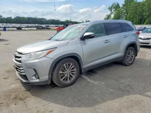 Toyota Highlander 3.5L 6 2019