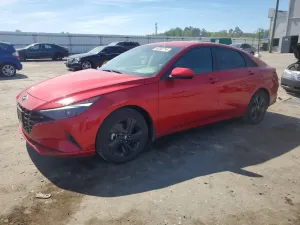 Hyundai Elantra 2.0L 4 2023
