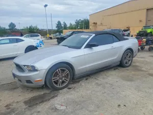 Ford Mustang 3.7L 6 2012