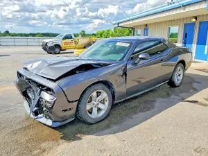 Dodge Challenger 5.7L 8 2014