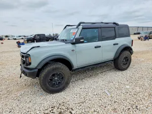 Ford Bronco 2.7L 6 2023