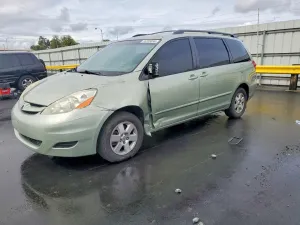 Toyota Sienna 3.3L 6 2006