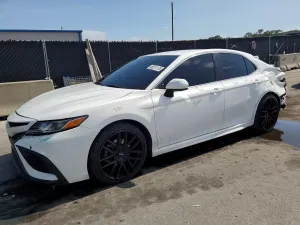 Toyota Camry 2.5L 4 2021