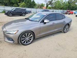 Volvo S60 2.0L 4 2019