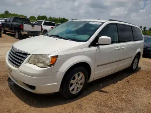 Chrysler Town & Country 3.8L 6 2010