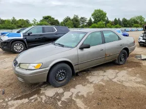 Toyota Camry 2.2L 4 1999