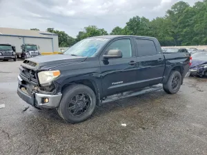 Toyota Tundra 4.6L 8 2015