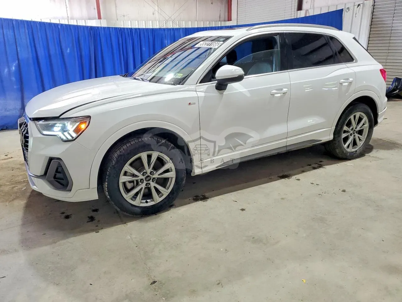 Audi Q3 2.0L 4 2025