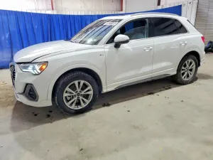 Audi Q3 2.0L 4 2025
