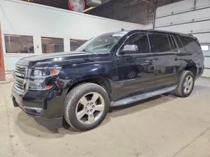 Chevrolet Suburban 5.3L 8 2015