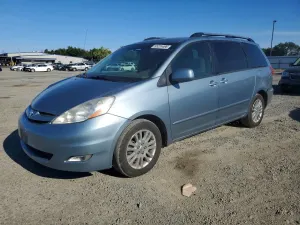 Toyota Sienna 3.5L 6 2010